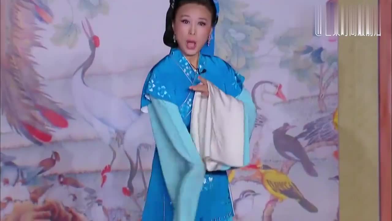 "黄梅戏皇后"吴琼重温经典,一首《魂牵梦绕》,一开口就醉了!