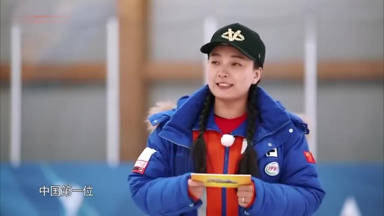 冰上蝴蝶陈露和女儿安娜冰上翩翩起舞太美了