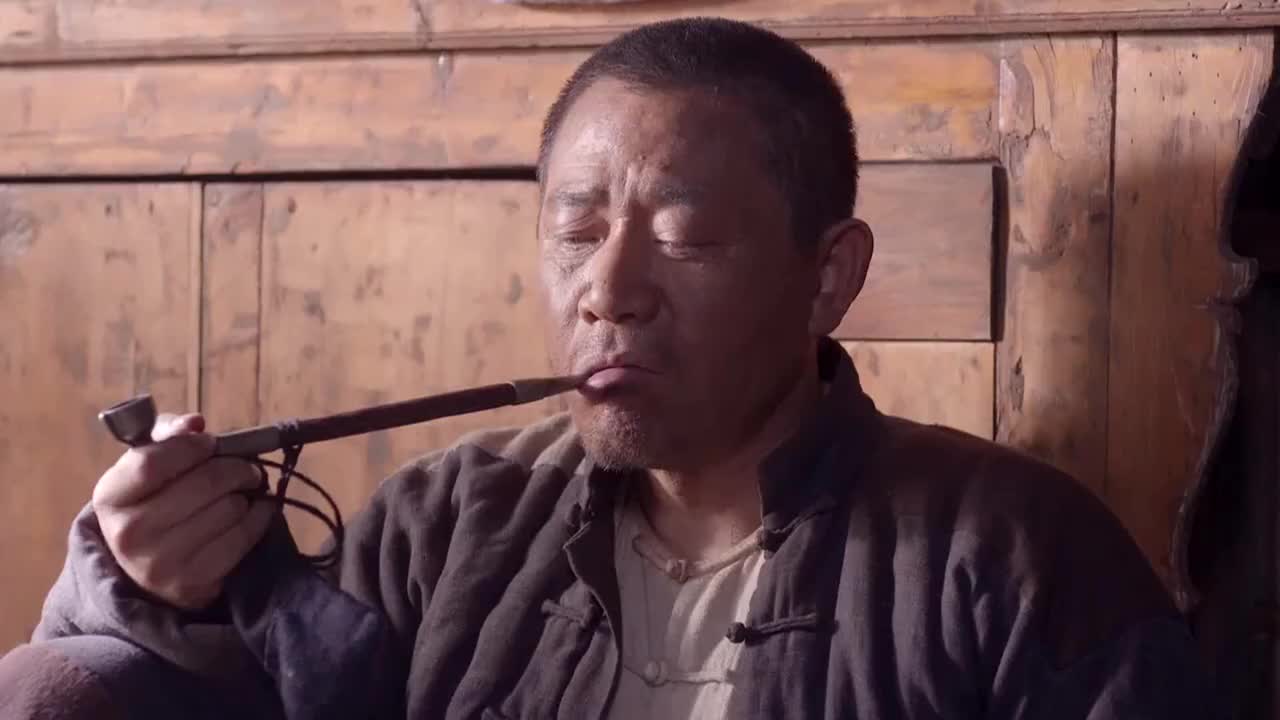 老农民:蒋欣用诗句暗示陈宝国,陈宝国根本不吃她这套,还这样说