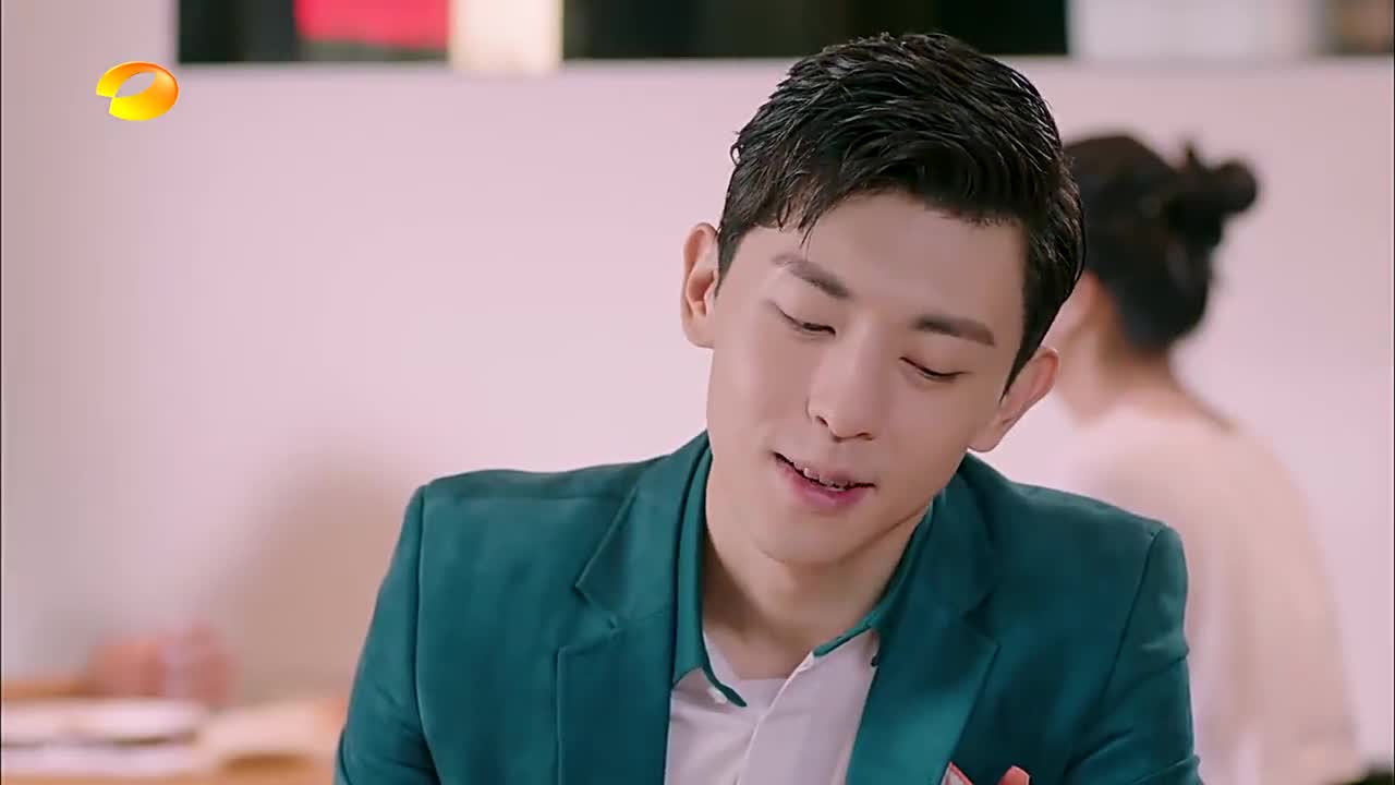 00:00 03:00 03:00 为您推荐: 因为遇见你:金教授发现果果画的染色院