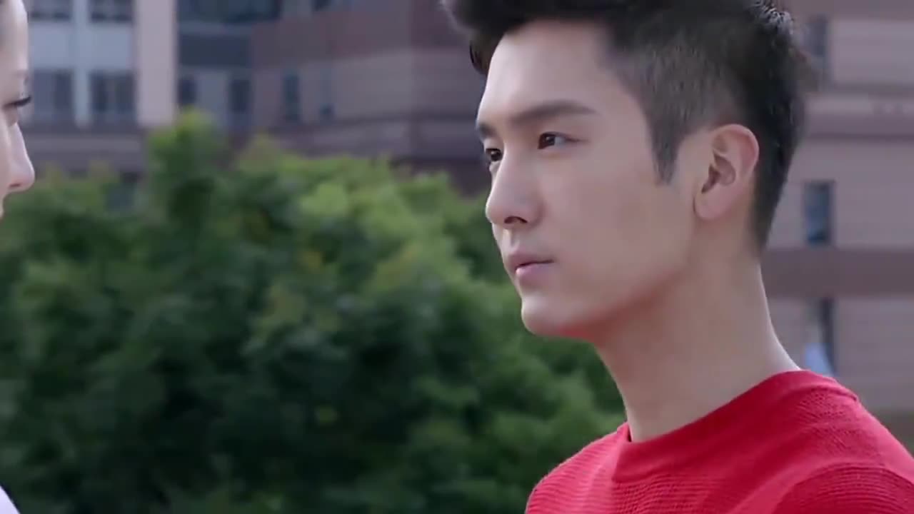 白皓宇求婚李慧珍,突如其来的捏脸真是太甜了