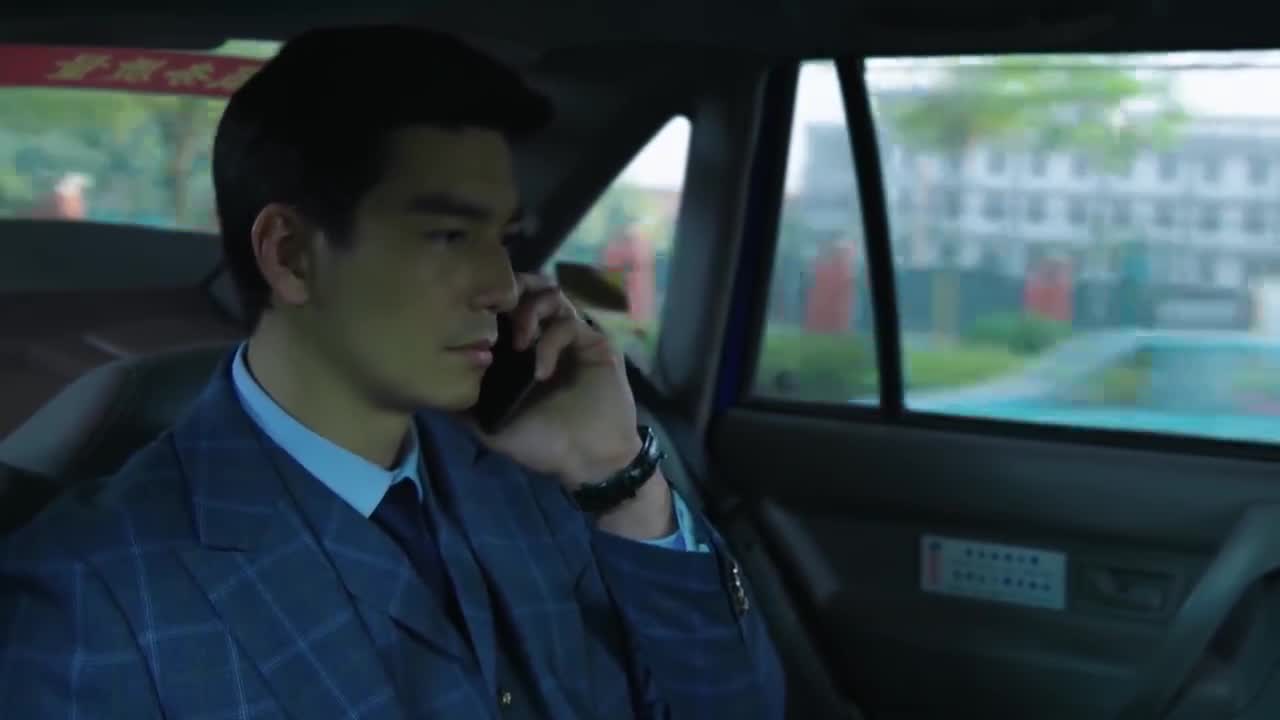霸道总裁终于明白了自己的心,可灰姑娘却不见了,总裁四处寻找