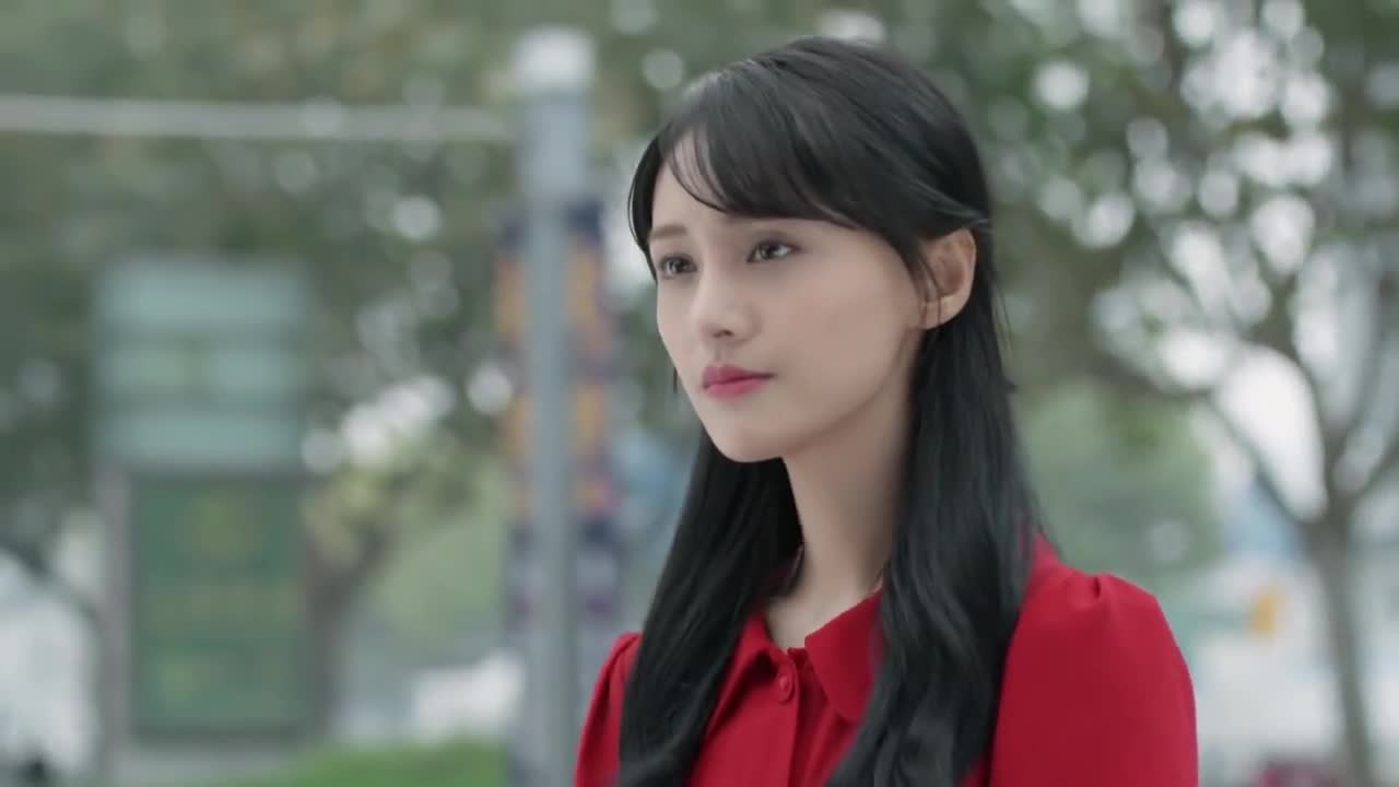 01:35 为您推荐: angelababy 李沁 谭松韵 为您推荐: 一笑倾城:微微