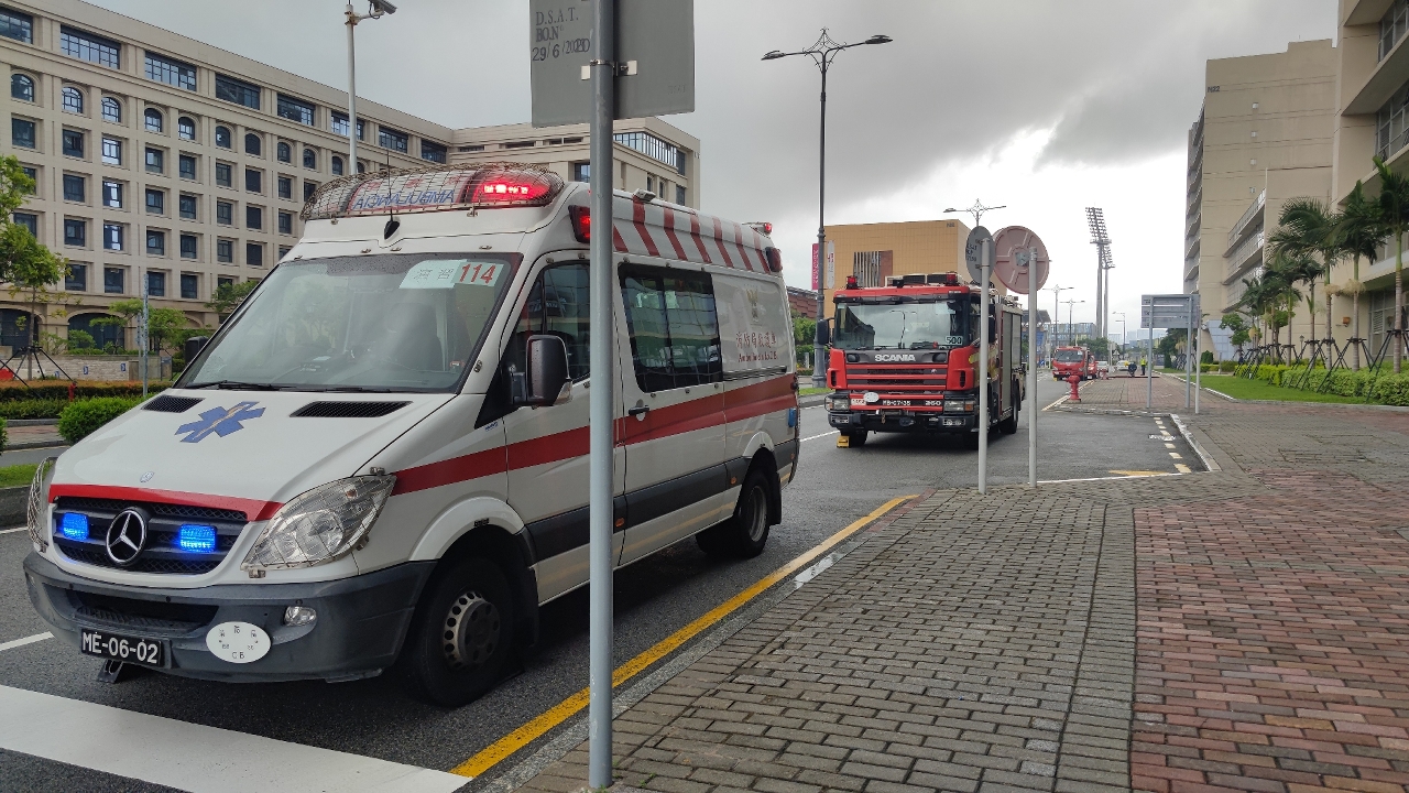 澳门消防局联同澳门大学举行功能磁共振实验室救援演习