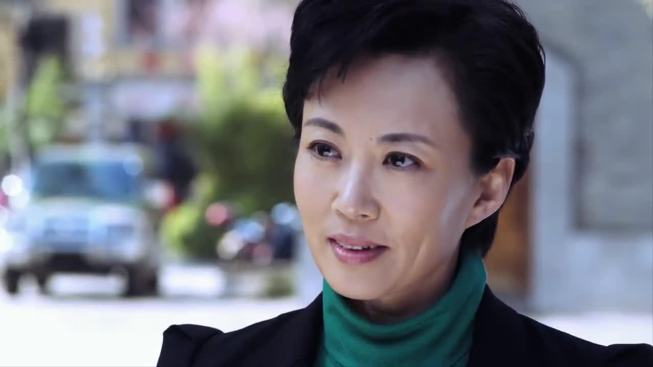 麻辣女兵:富豪一点家庭地位都没有,老婆一瞪眼,吓得立马闭嘴