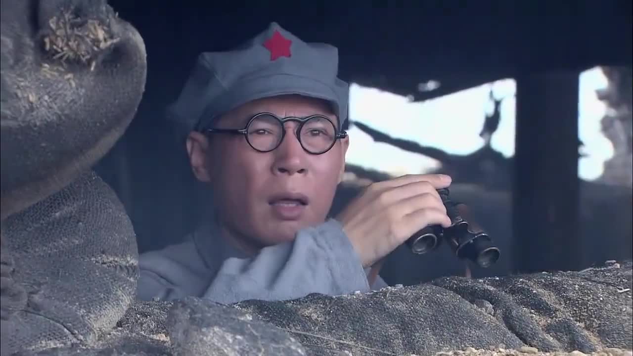 铁血红安,士兵们挥起大刀杀敌,战斗力真是强,敌人这下被打惨了