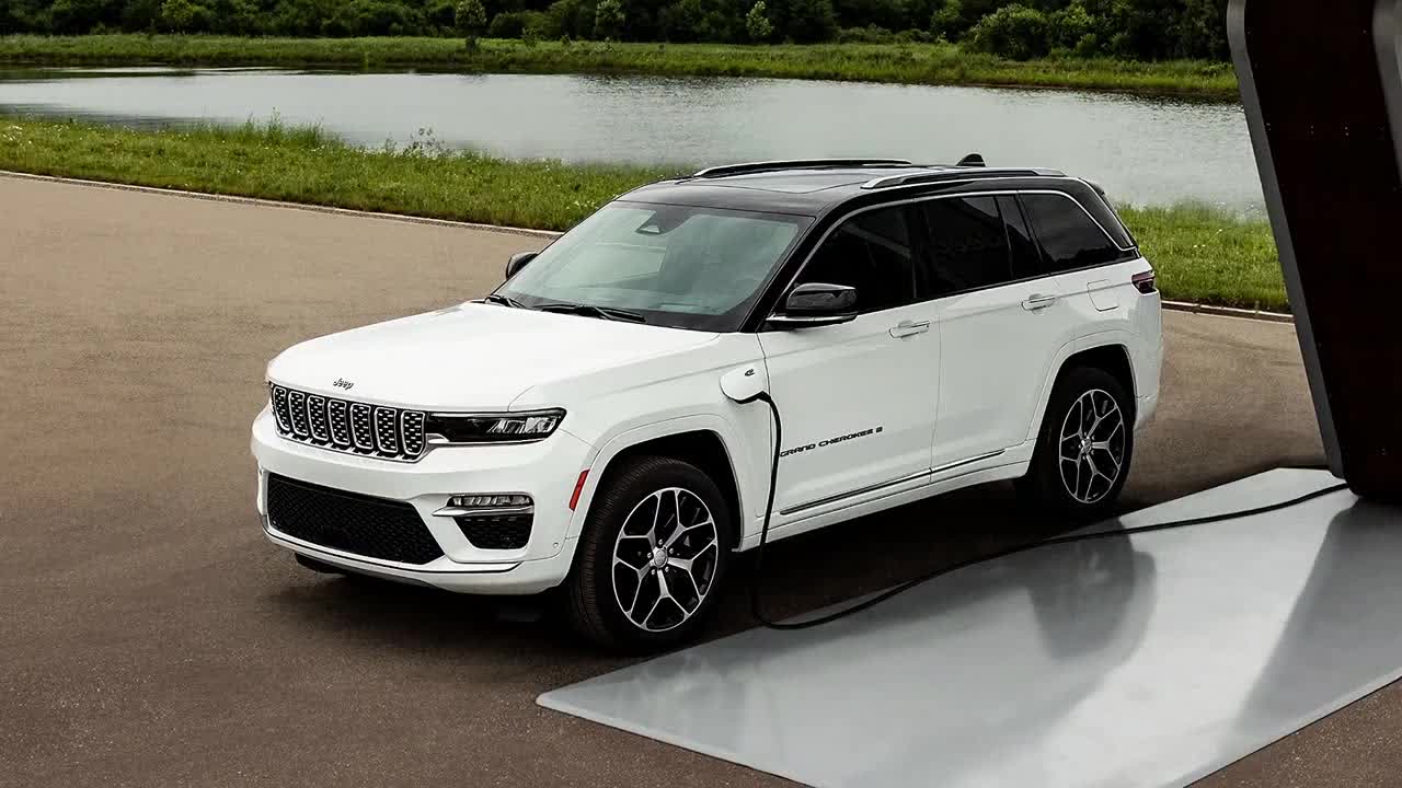 SUV中的绿色先锋 2022款吉普大切诺基4xe PHEV|汽车资讯|50-70万suv|新能源_新浪新闻
