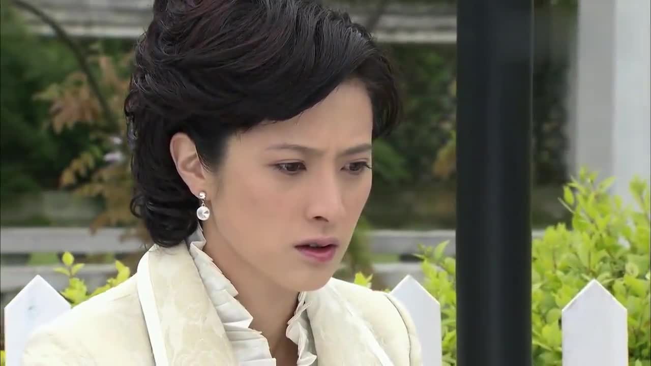 天涯赤子心:姐弟俩为了生活,去街上讨饭吃,结果被人赶走