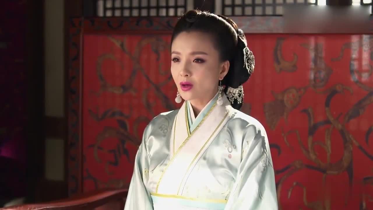 芈月传:向妃霸气顶撞威后,邪魅一笑,竟让威后心头一慌