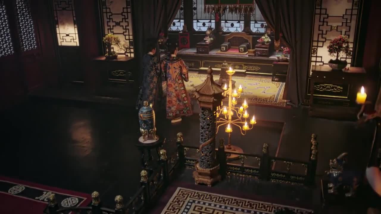 如懿传仪贵人借由看望如懿竟要对她遇害还好海贵人拦得及时