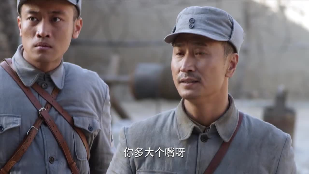 00:00 04:17 04:17 为您推荐: 东风破:店家为了知道余东风身份,差点剁