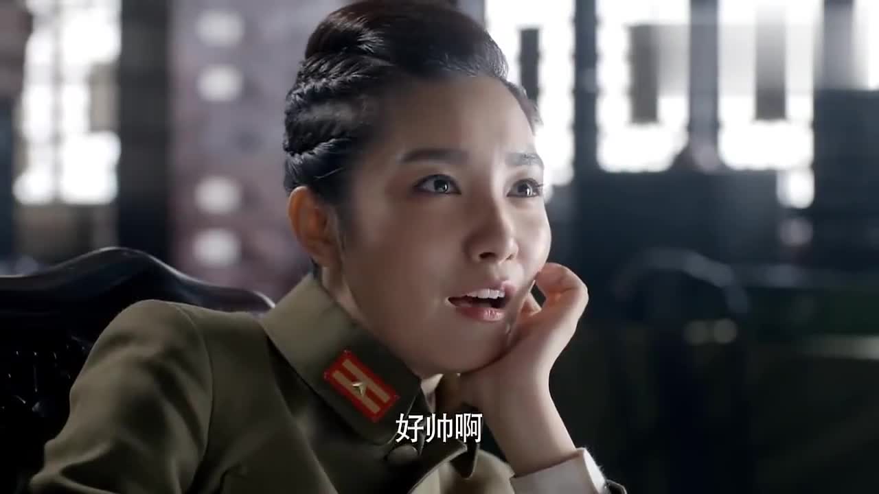 韩志鹏换上军装,杨石榴直接犯花痴!简直不要太帅!