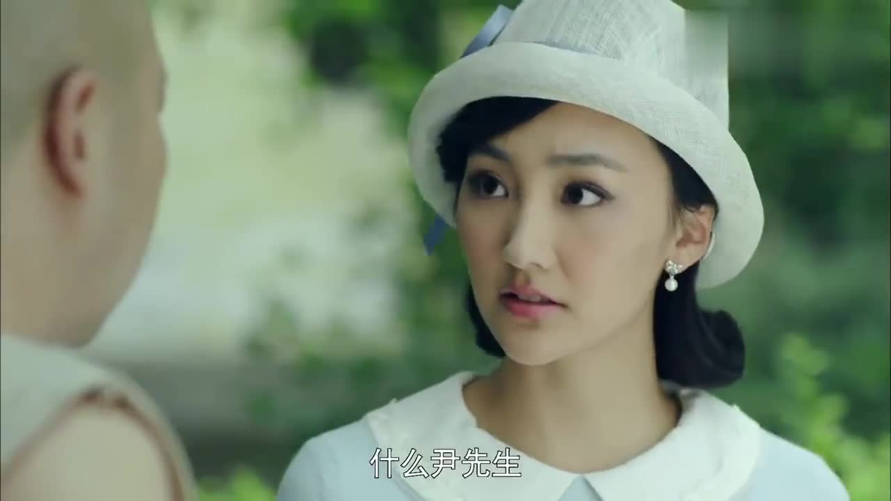 不可能完成的任务:龙雪让转告尹三,重新给她找一部电台