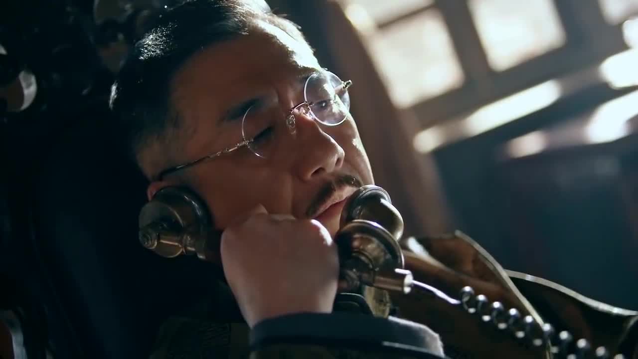 一代枭雄:李兰群要炸报社,让秘密烟消云散,大人物出现立马阻止