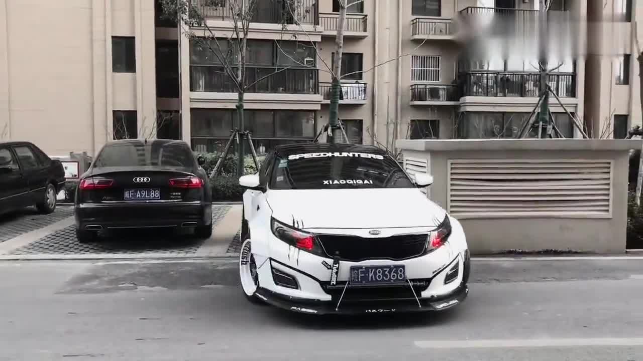 爆改外观的起亚k5,美中不足的就是,要是再装个大尾翼就完美了!