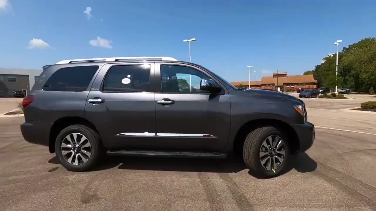 2020款丰田红杉实车展示,近距离了解外观内饰,才知道有多霸气