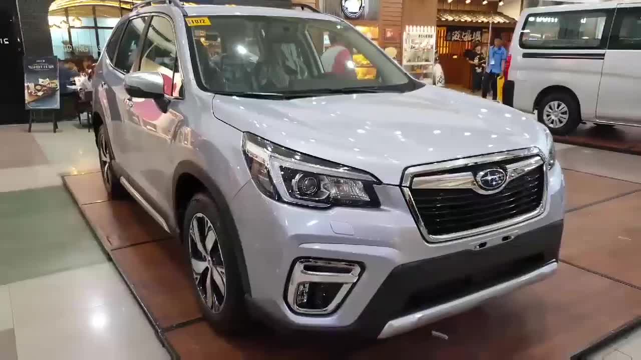 2020款斯巴鲁森林人亮相大商场,有这颜值和内饰,给个不喜欢理由