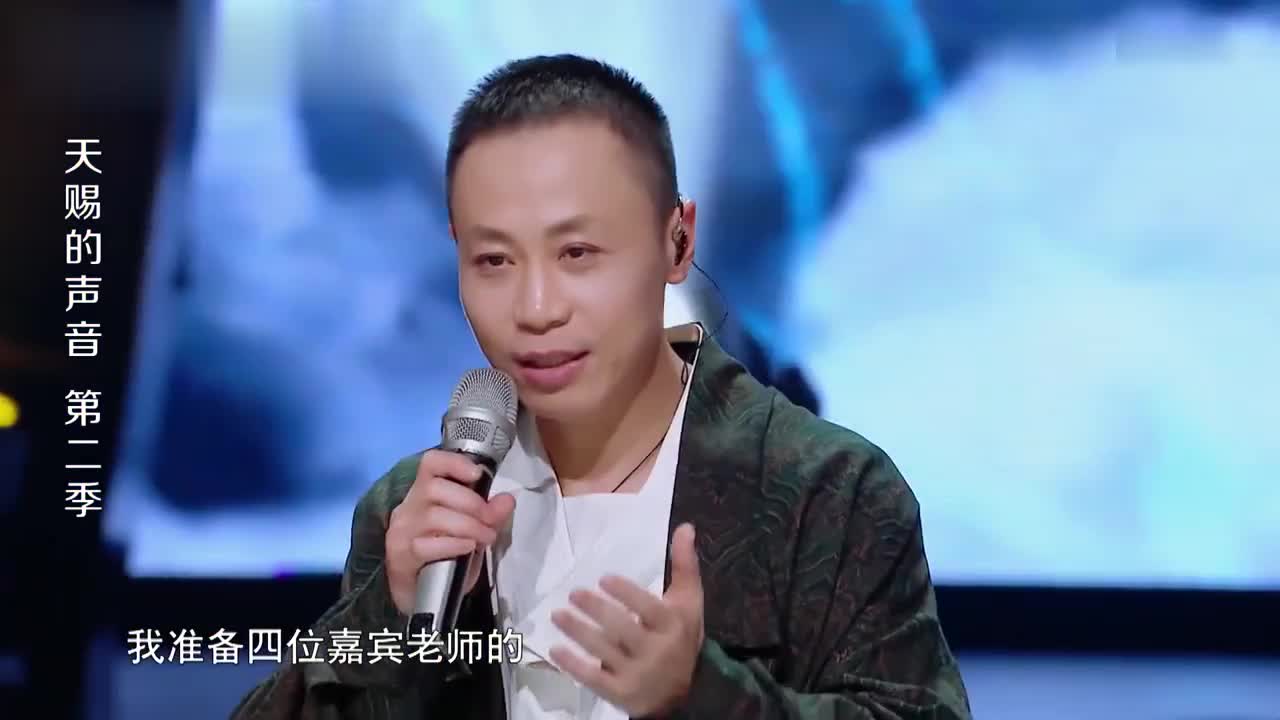 天赐的声音戴荃编曲的能力太强了现场演唱和改变四位导师的歌