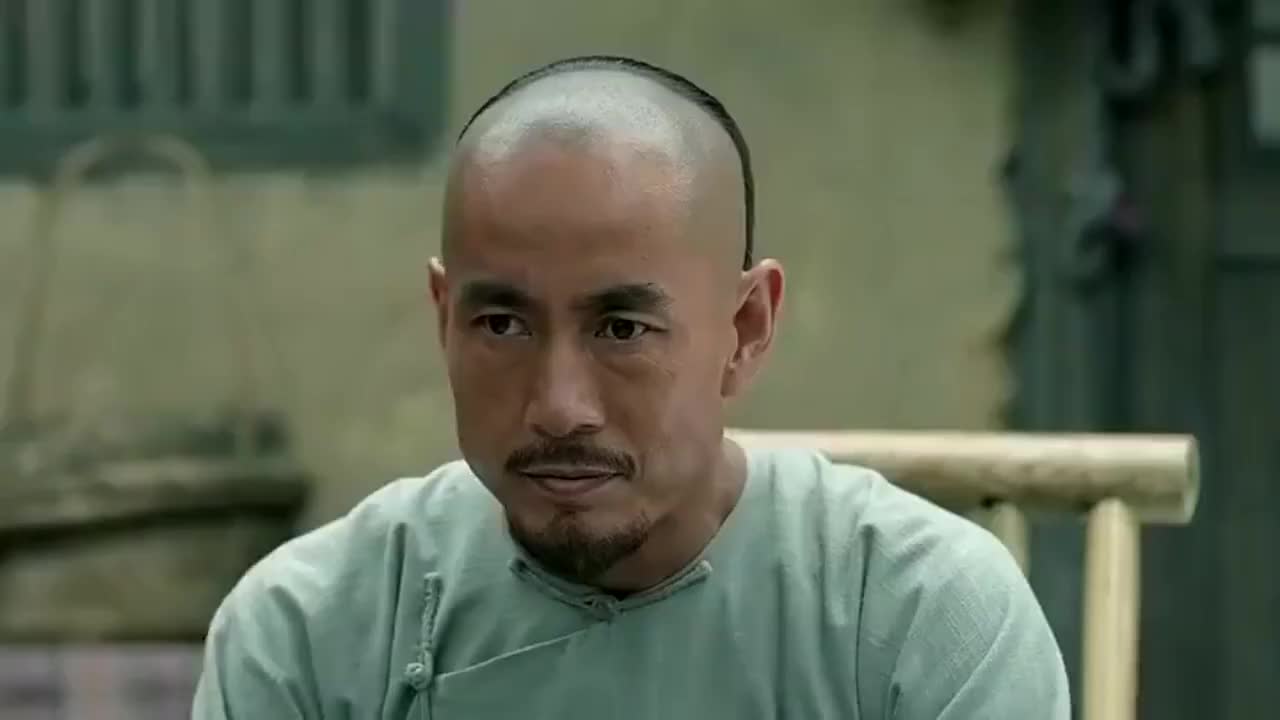 于成龙雷翠亭把官服官印送了回来有点条好汉啊