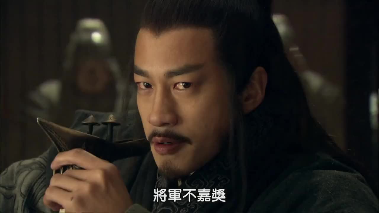 楚汉传奇:刘邦质问项羽,怎料他面子挂不住,竟让刘邦入席!__财经头条