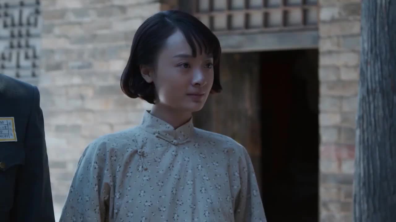 白鹿原:子霖意外看到了白灵,赶忙拉着福贤离开,福贤有些不解
