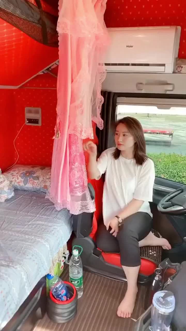 漂亮的卡车女司机,就算要50万彩礼也值了
