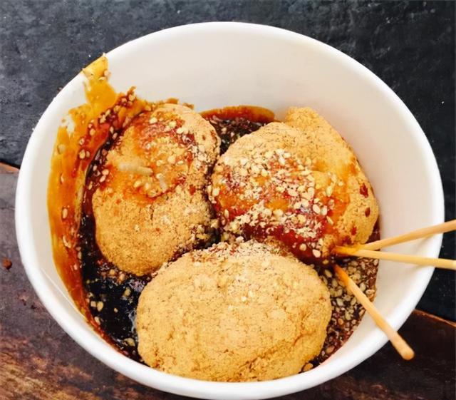 四川特色小吃三大炮