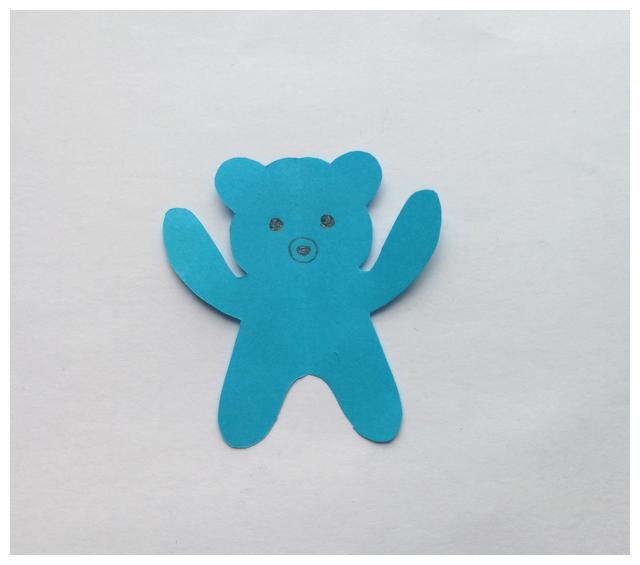 幼儿简单小手工用卡纸剪出一个可爱的小熊好学又好看