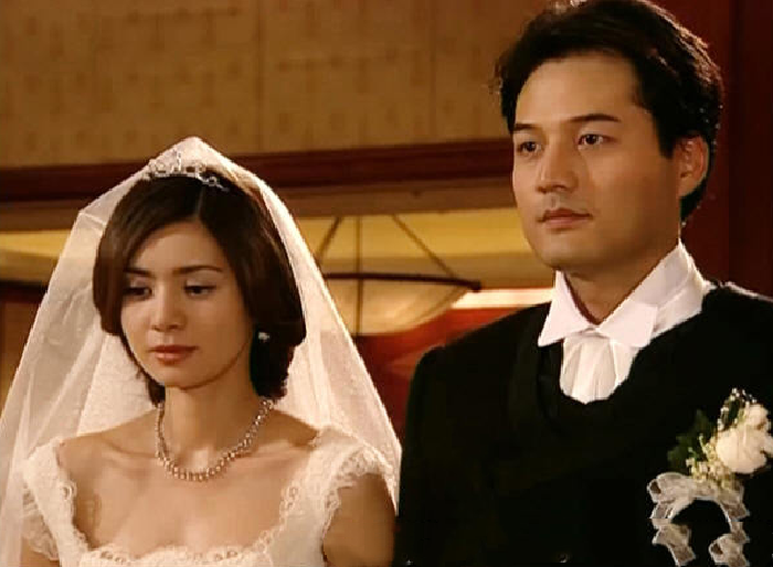 人鱼小姐朱旺的行为对雅俐瑛算是背叛吗为何雅俐瑛忍不了