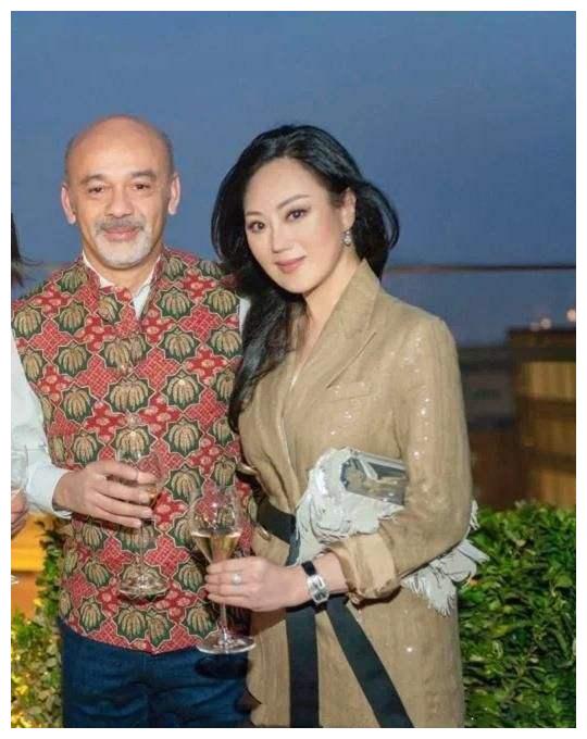 今56岁女神形象已不再|章小蕙|陈曜旻|钟镇涛_新浪新闻