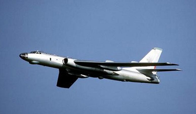 12批第一架飞机轰-6开始,将原来安装的20世纪50年代水平的领航轰炸