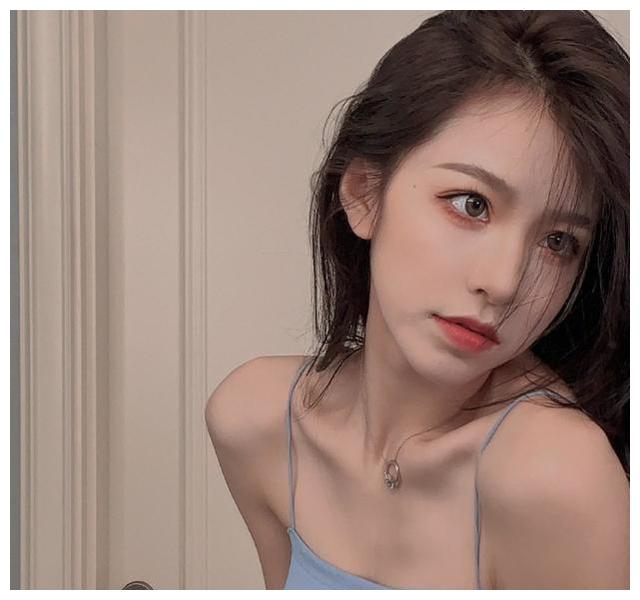 刘思瑶新照片"动刀子",本人:割了不就是让人看出来吗!