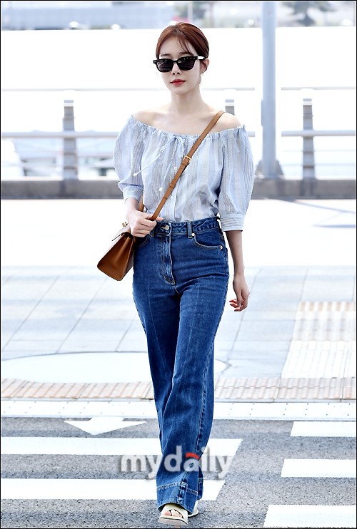 韩国女艺人刘仁娜飞往日本拍杂志写真