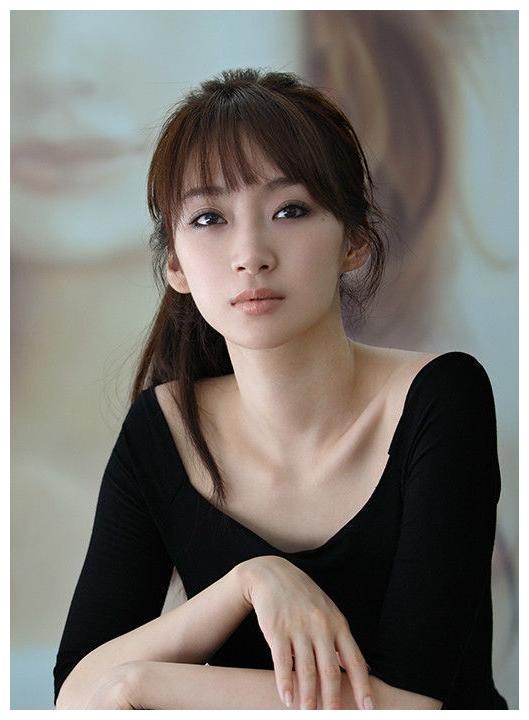 爱新觉罗启星身为皇室后裔从不接清宫戏仅为刘德华破了例