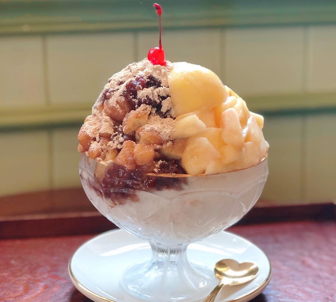 1 / 4 -芒果口味的冰皮香草冰淇淋糯米糍-咬下第一口是芒果的酸甜,第