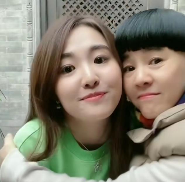 星二代五官长开有多惊艳金龟子刘纯燕女儿被质疑整容闹乌龙了