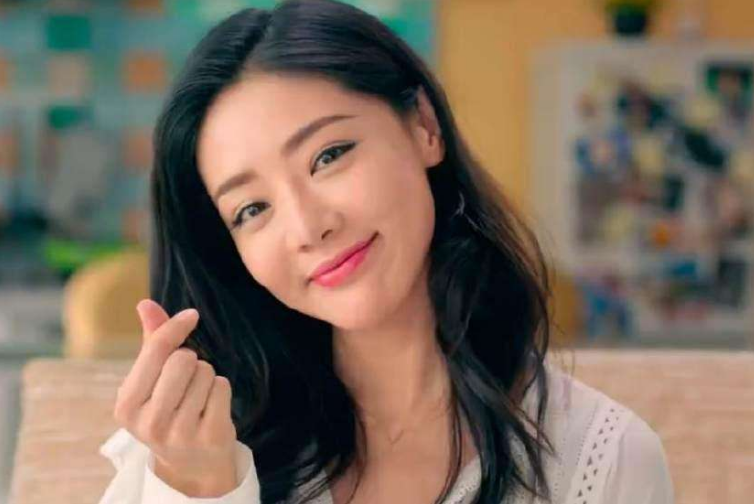 爱情公寓 唐悠悠演过仙剑,关谷演过网球王子!看到张伟笑出腹肌