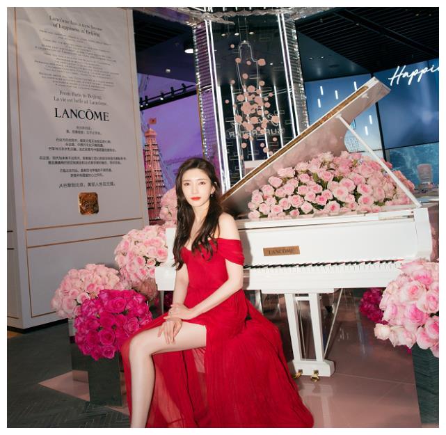 什么叫豪门姐弟?江疏影和王子异端着红酒杯走红毯,谁不说一声绝