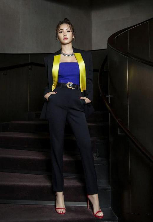 蔡依林气质绝了毁人的老汉衫穿出凹凸感156cm身材看服了