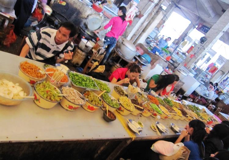 柳州人的早餐极具地域风味