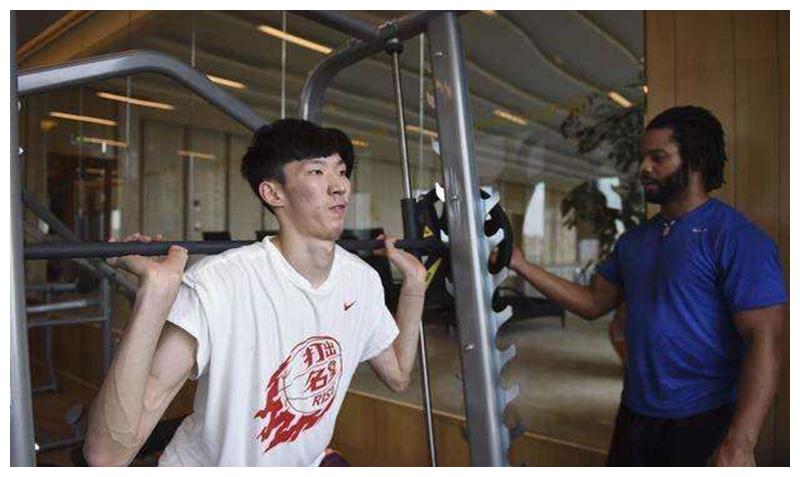 5张图揭露真相,被女人秒杀成为常态|杠铃|周琦|哑铃_新浪新闻