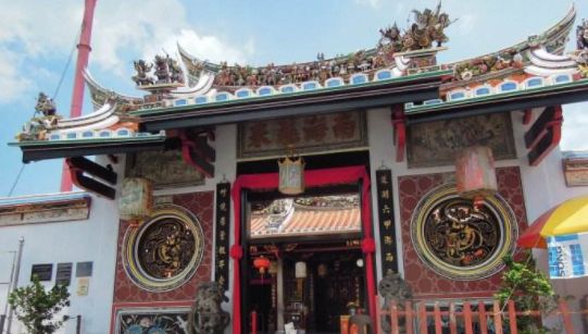 青云亭是马来西亚最古老的中国庙宇 取平步青云之意