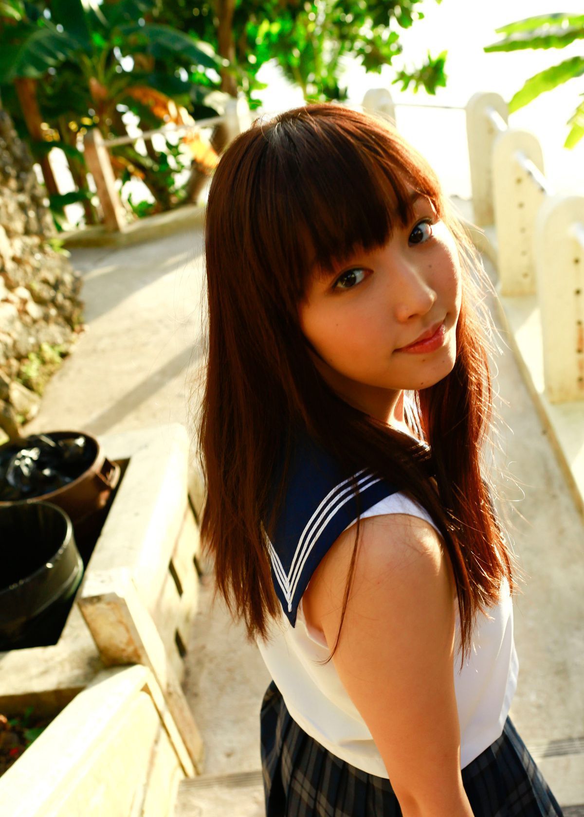 日本学生妹谱久村圣户外清纯写真