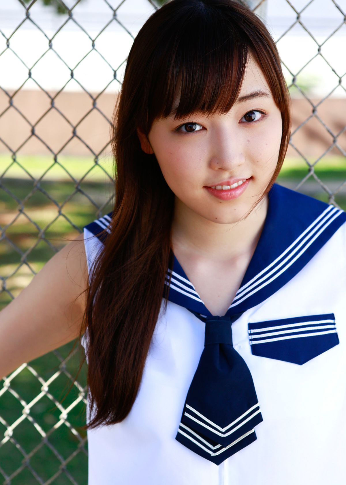 日本学生妹谱久村圣户外清纯写真