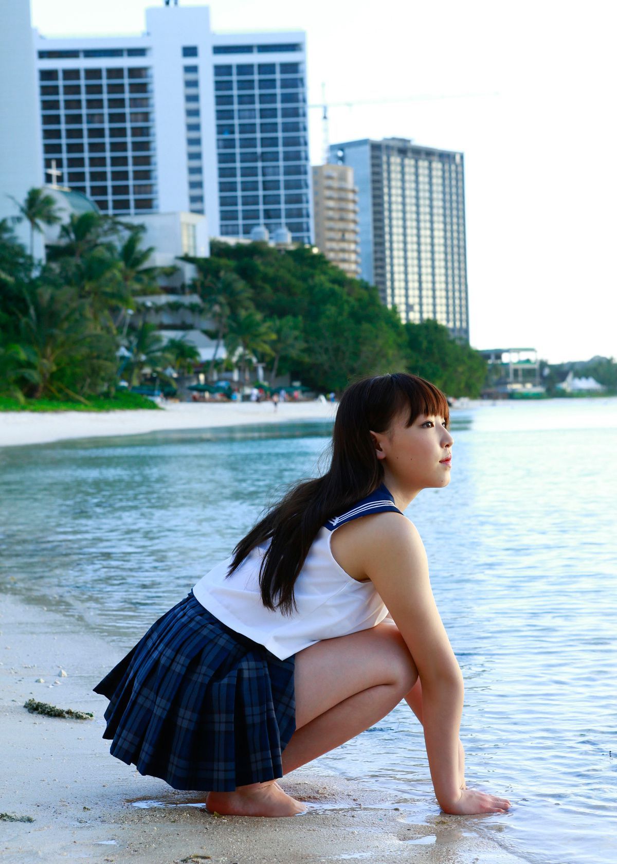 日本学生妹谱久村圣户外清纯写真