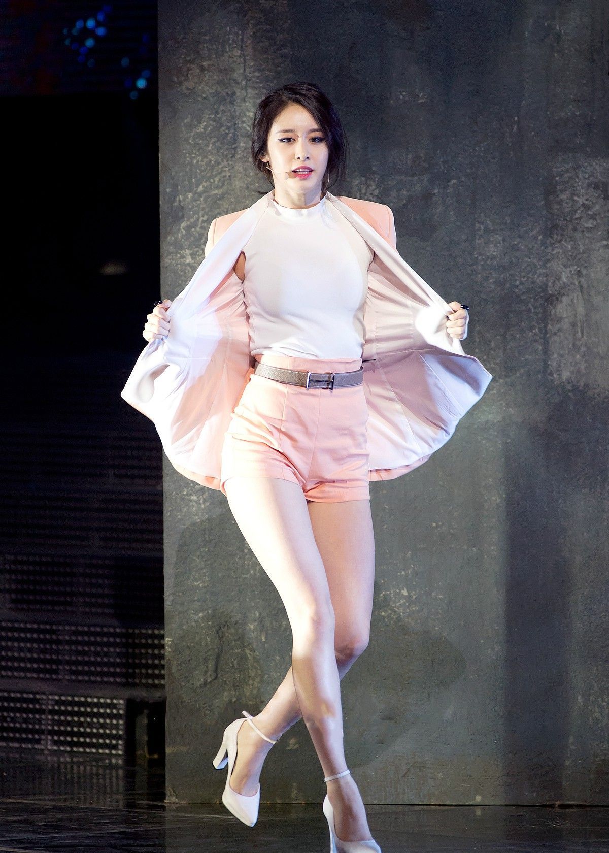 T-ara朴智妍Jiyeon在舞台演绎她的经典之作 1分1秒 舞蹈