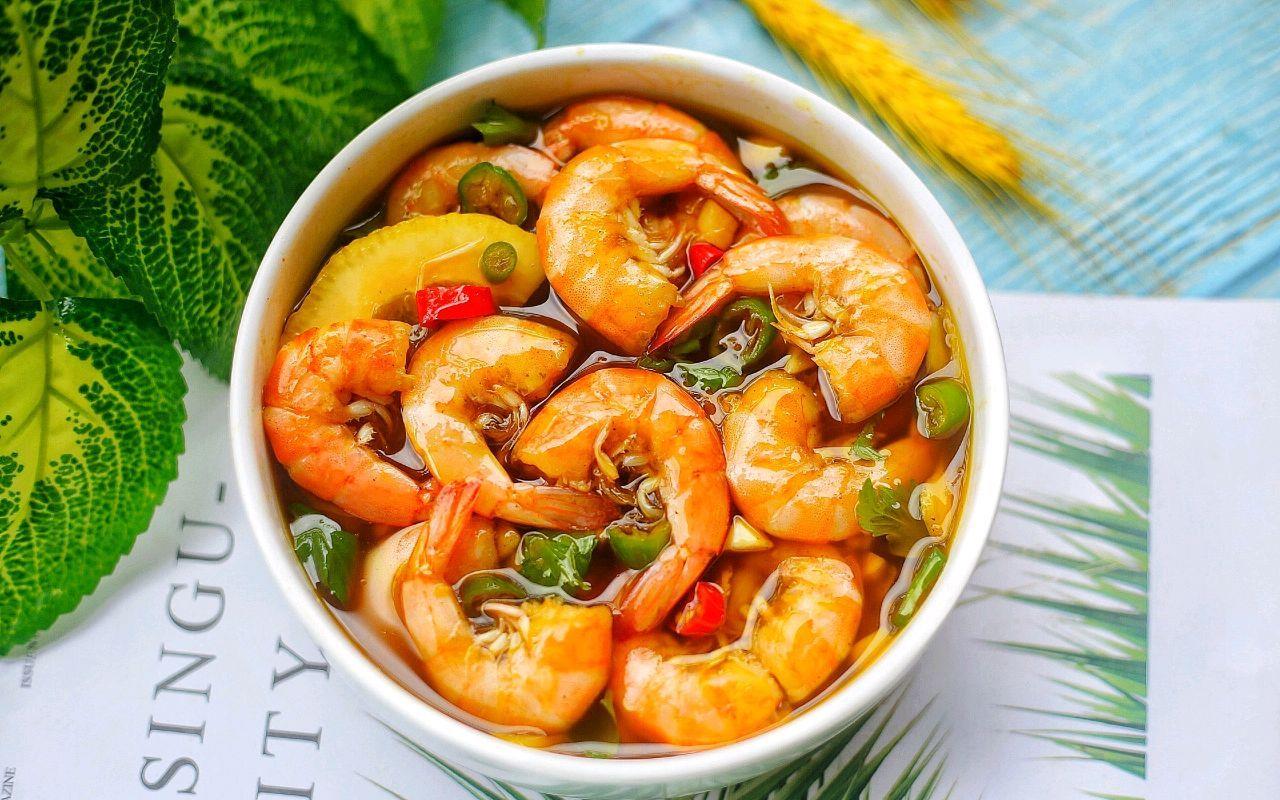 大虾别总煮着吃做道酸辣柠檬虾酸辣过瘾家人抢着吃