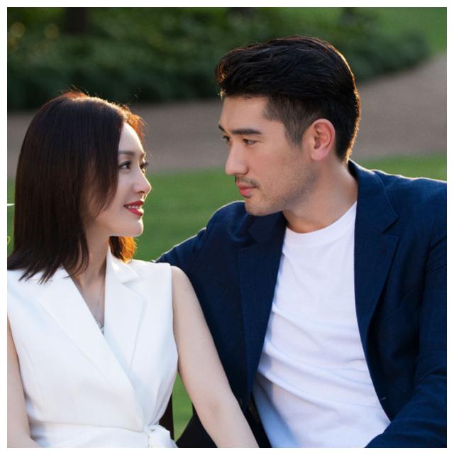 秦岚高以翔新剧热播超模cp身材吸睛网友可惜他不在了