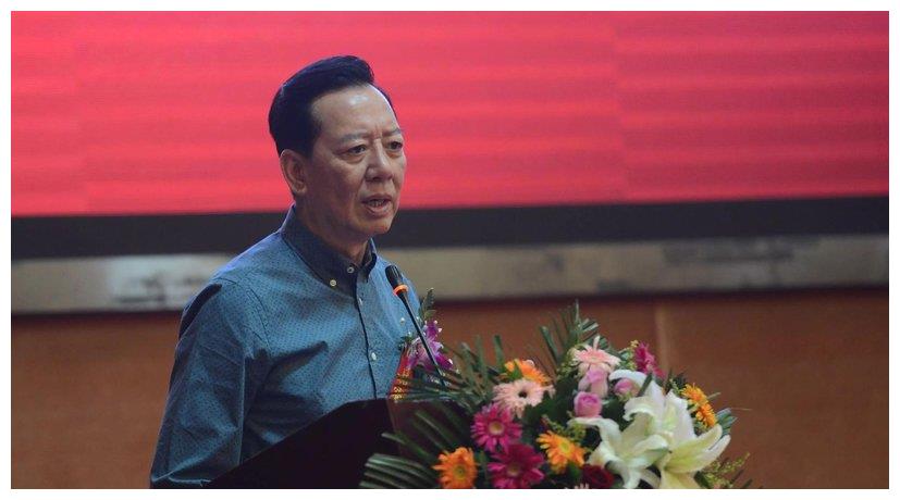 最受观众喜爱的tvb演员骆应钧出道30年来认真演戏低调做人