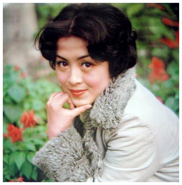 陈肖依80年代大美女两度离婚惨遭家暴三婚嫁影迷如今很